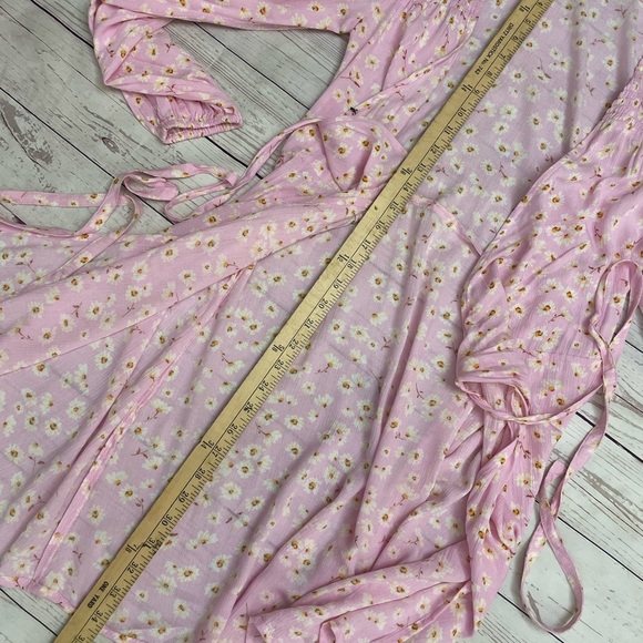 Small NWT Billabong Pink Wrap Dress with Long Bishop‎ Sleeves - Picture 13 of 16
